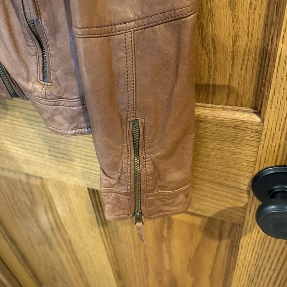 Lucky Brand Camel Leather Collarless Moto Jacket. Large